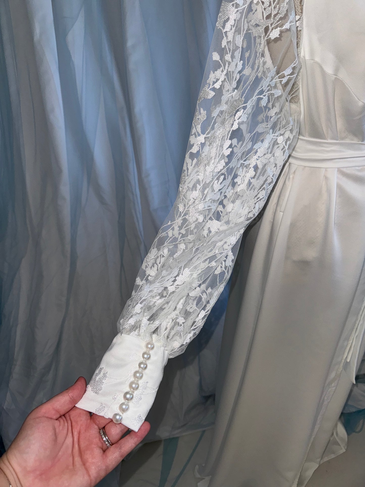 Lace Ivy Trim Gown