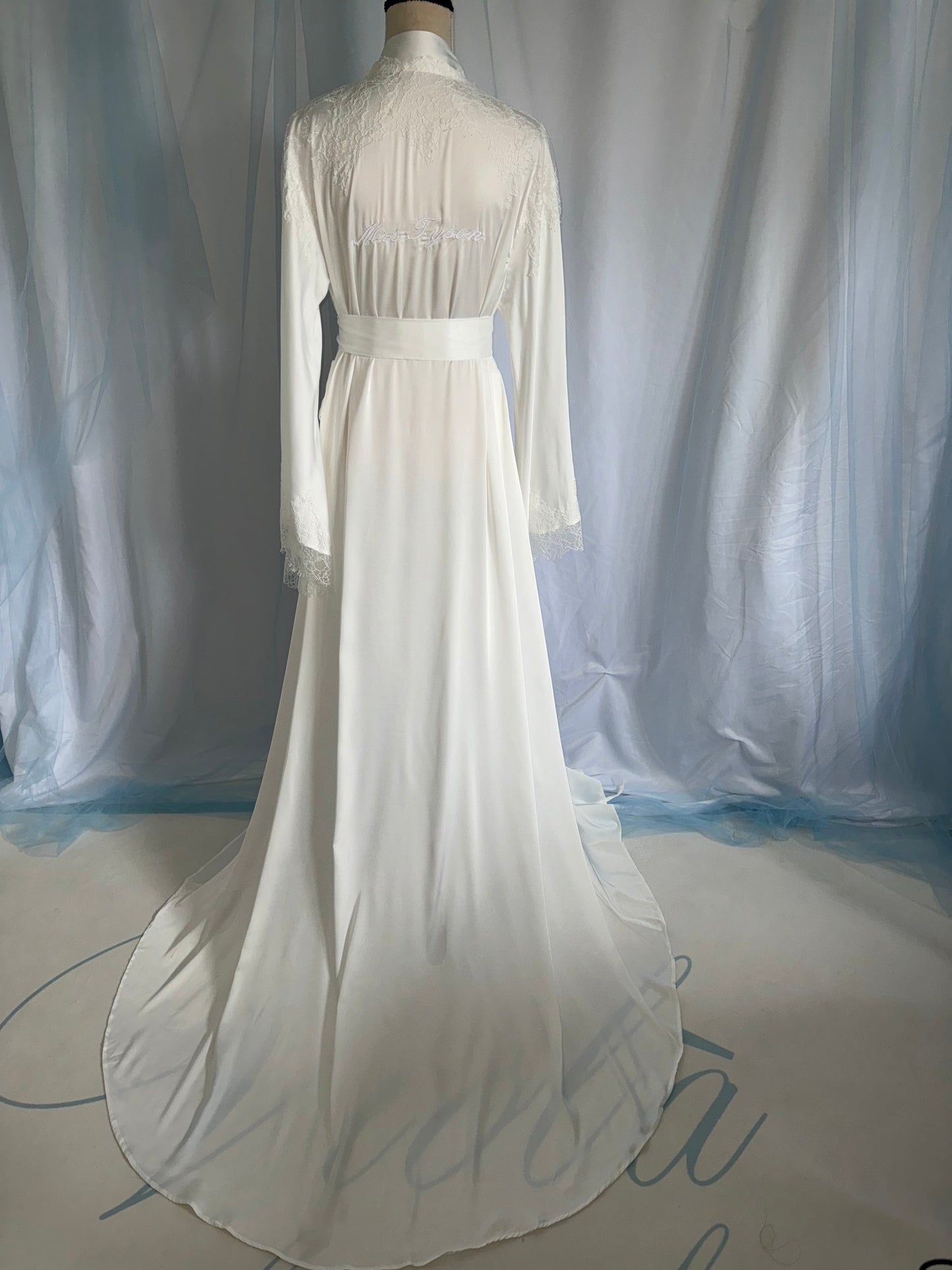 Chantilly Lace Pure Silk Gown
