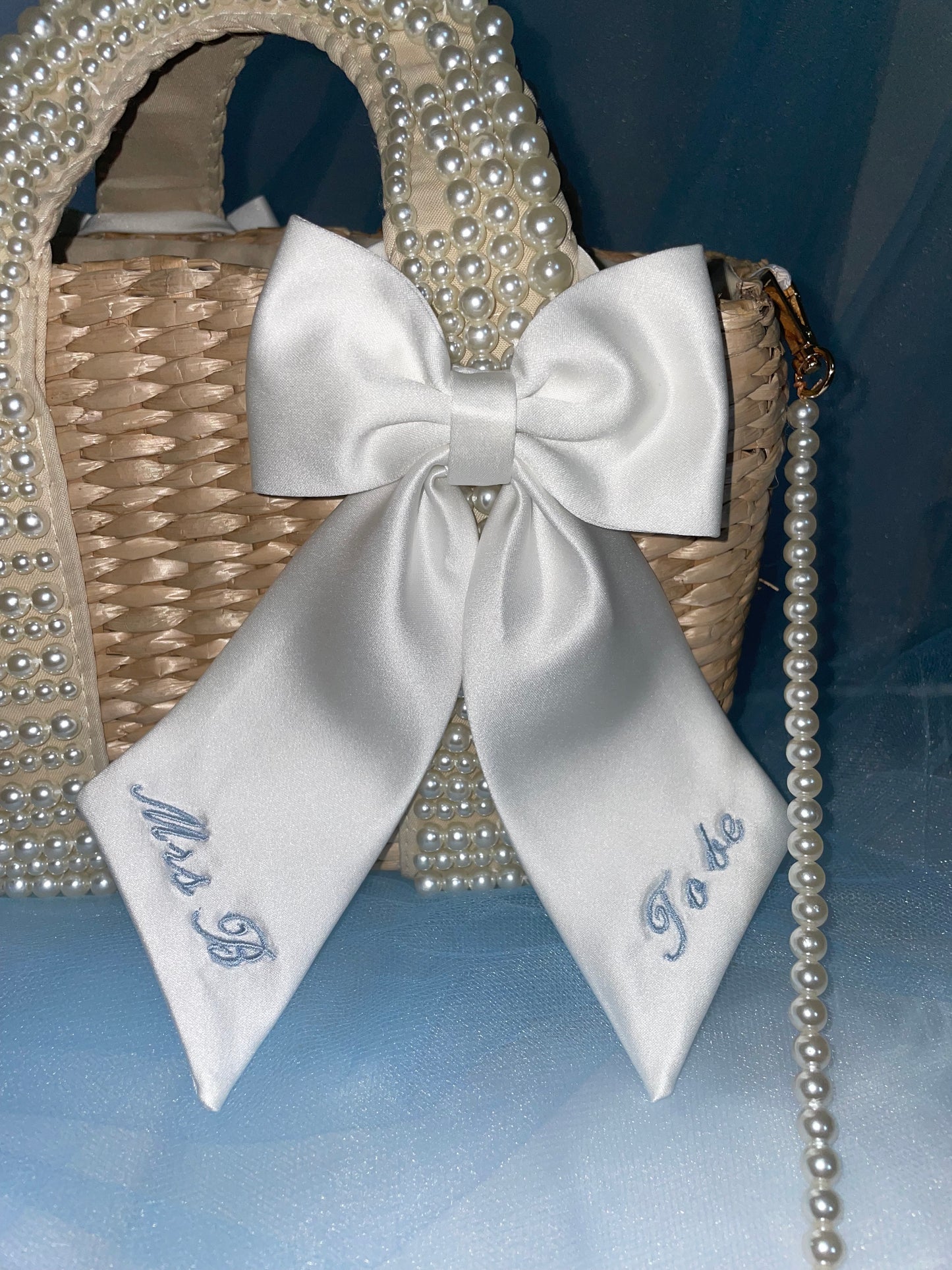 Wicker Bag & Bow