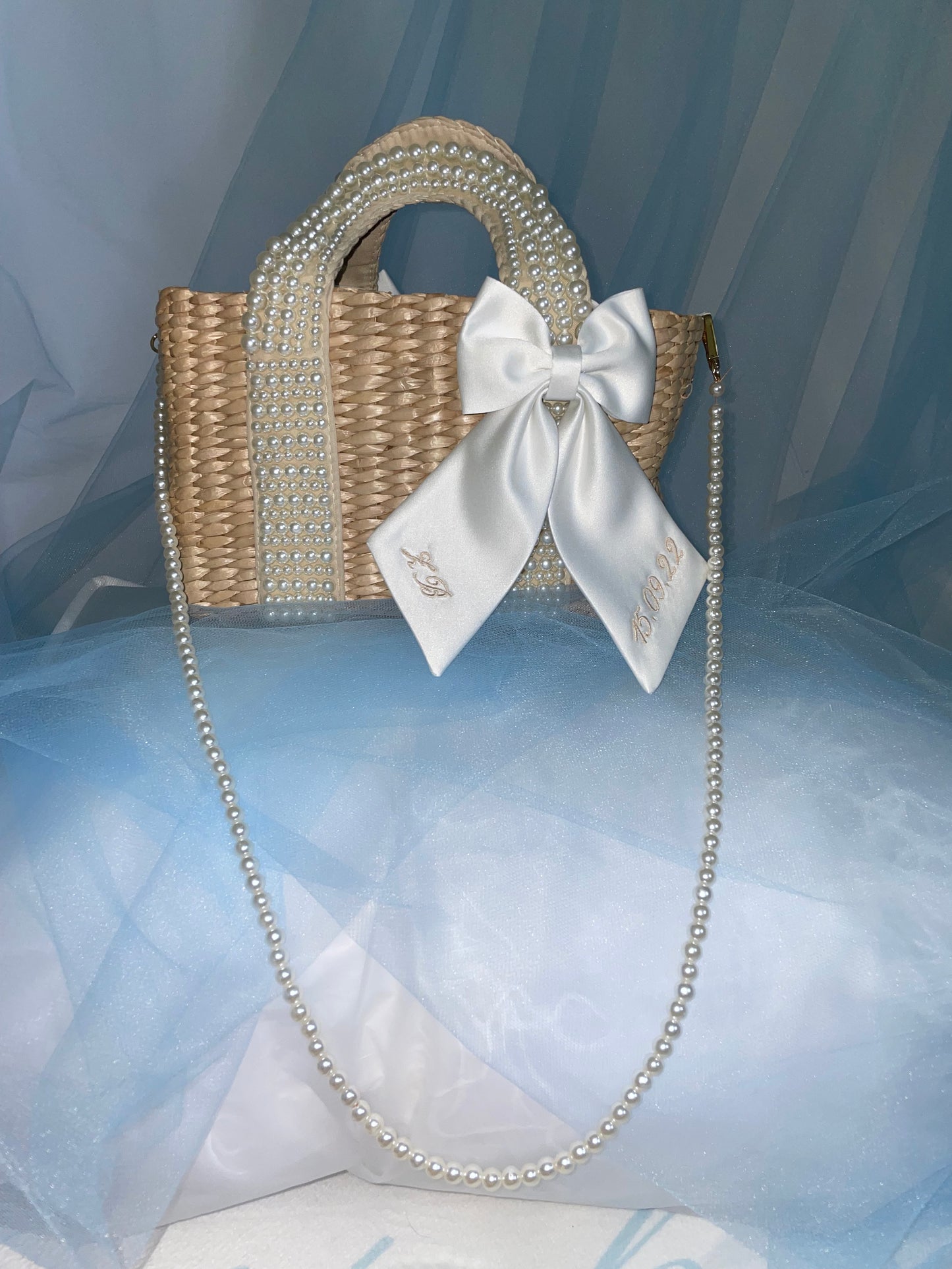 Wicker Bag & Bow
