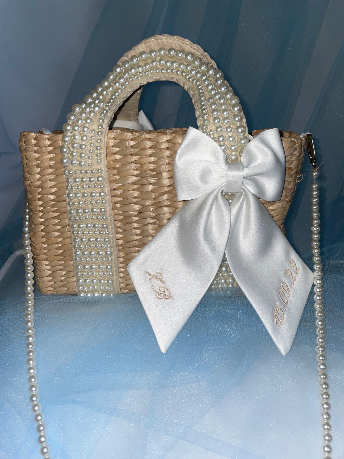 Wicker Bag & Bow
