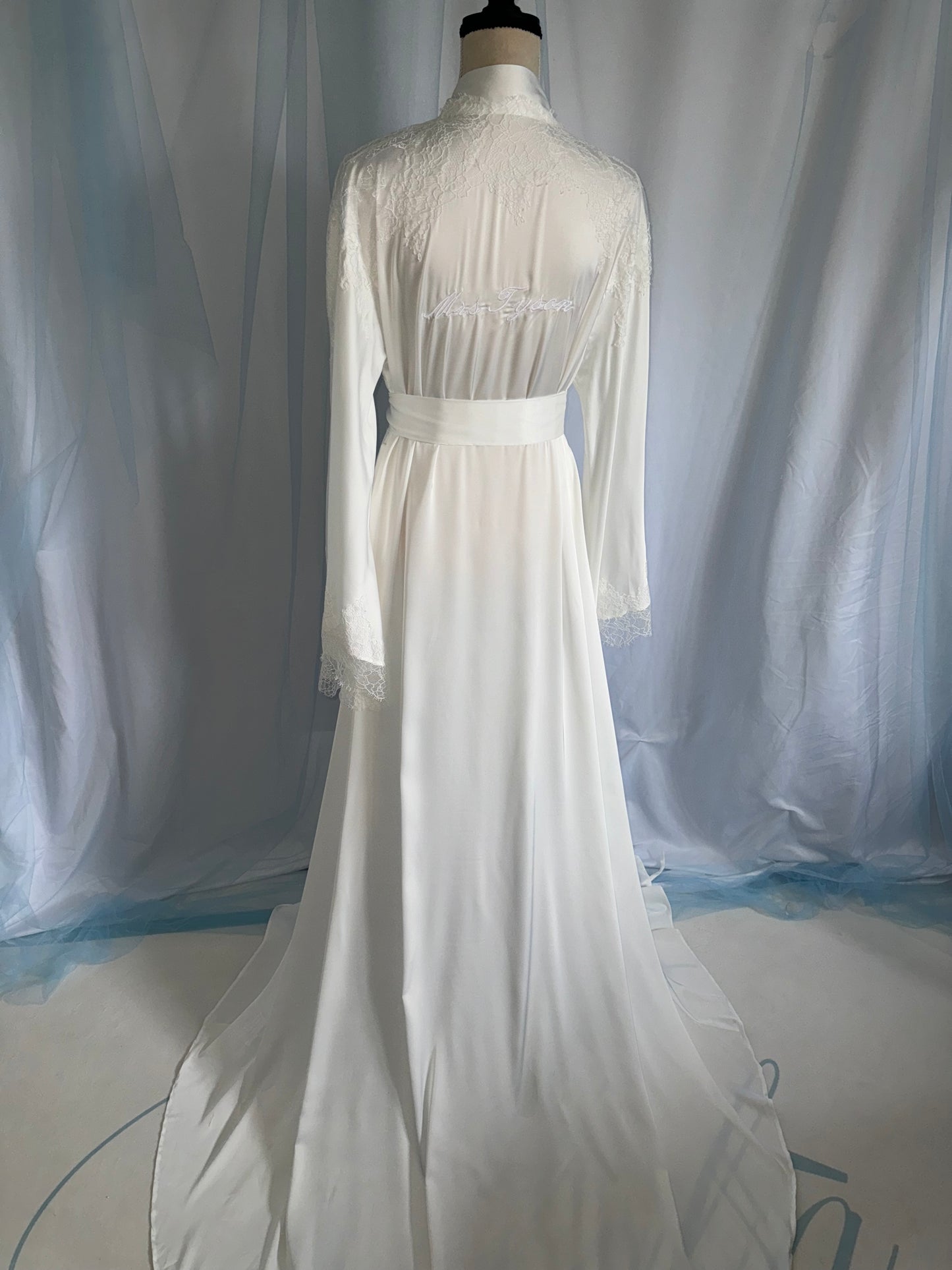 Chantilly Lace Pure Silk Gown