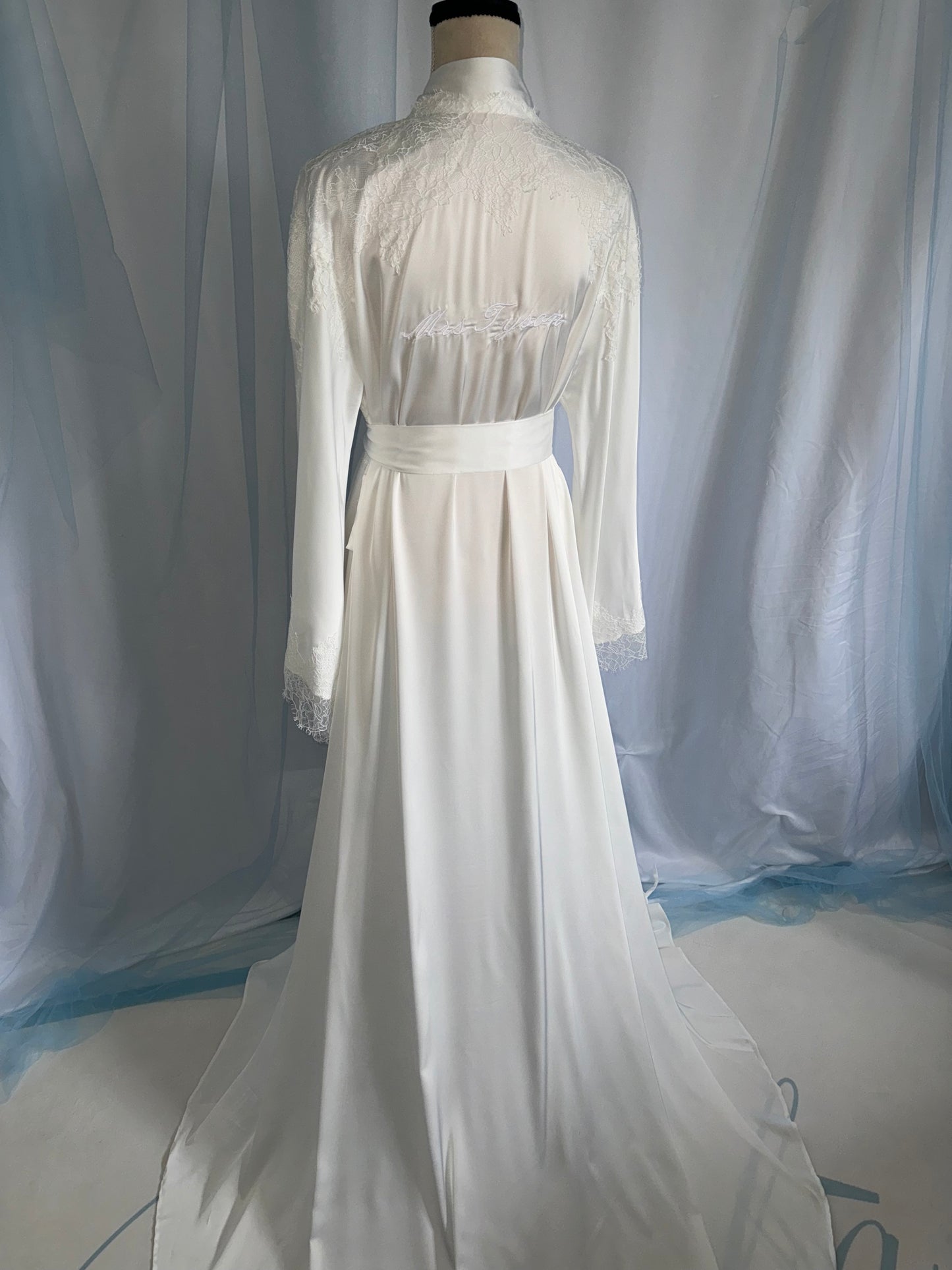Chantilly Lace Pure Silk Gown