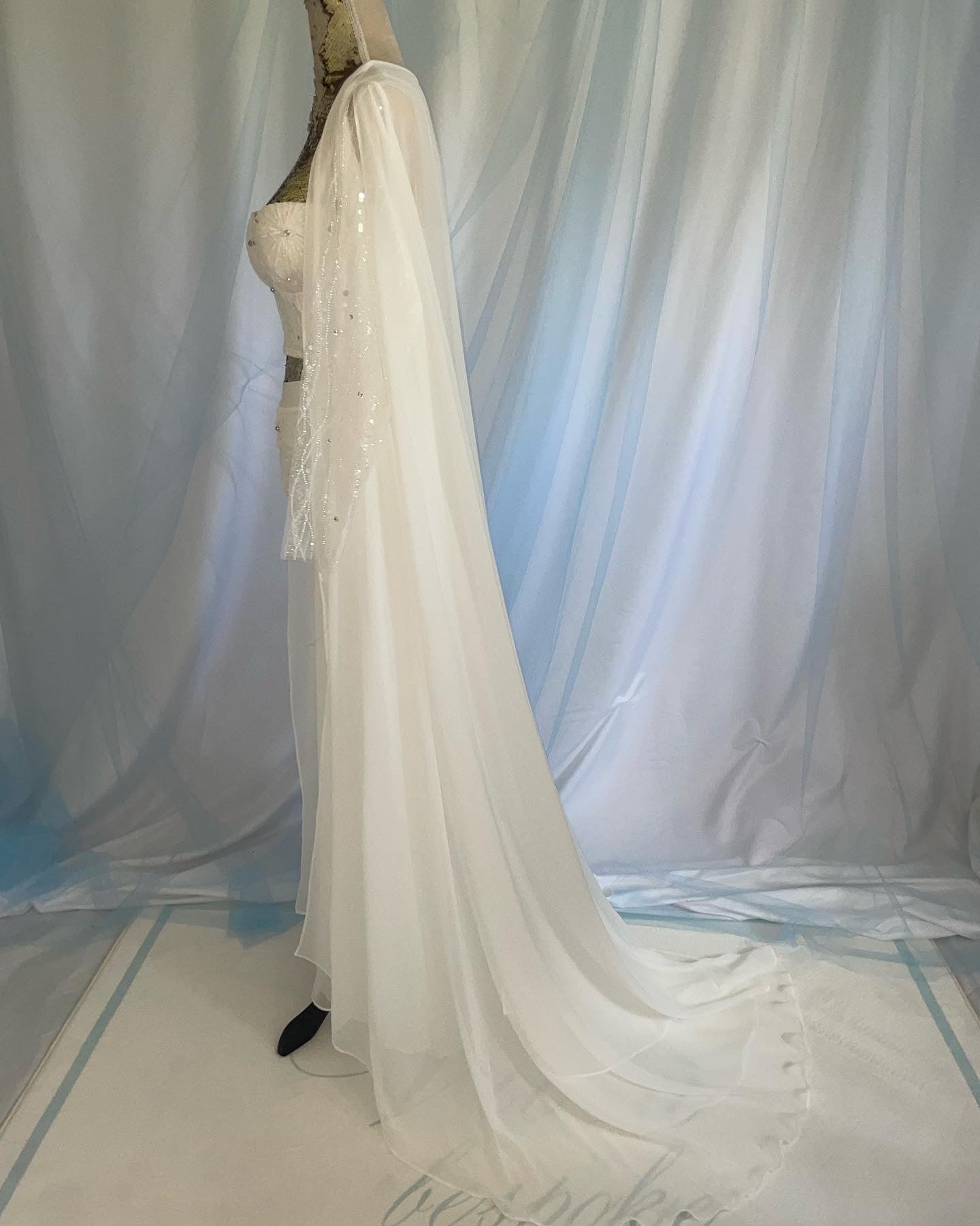 Tulle Sprakle Gown