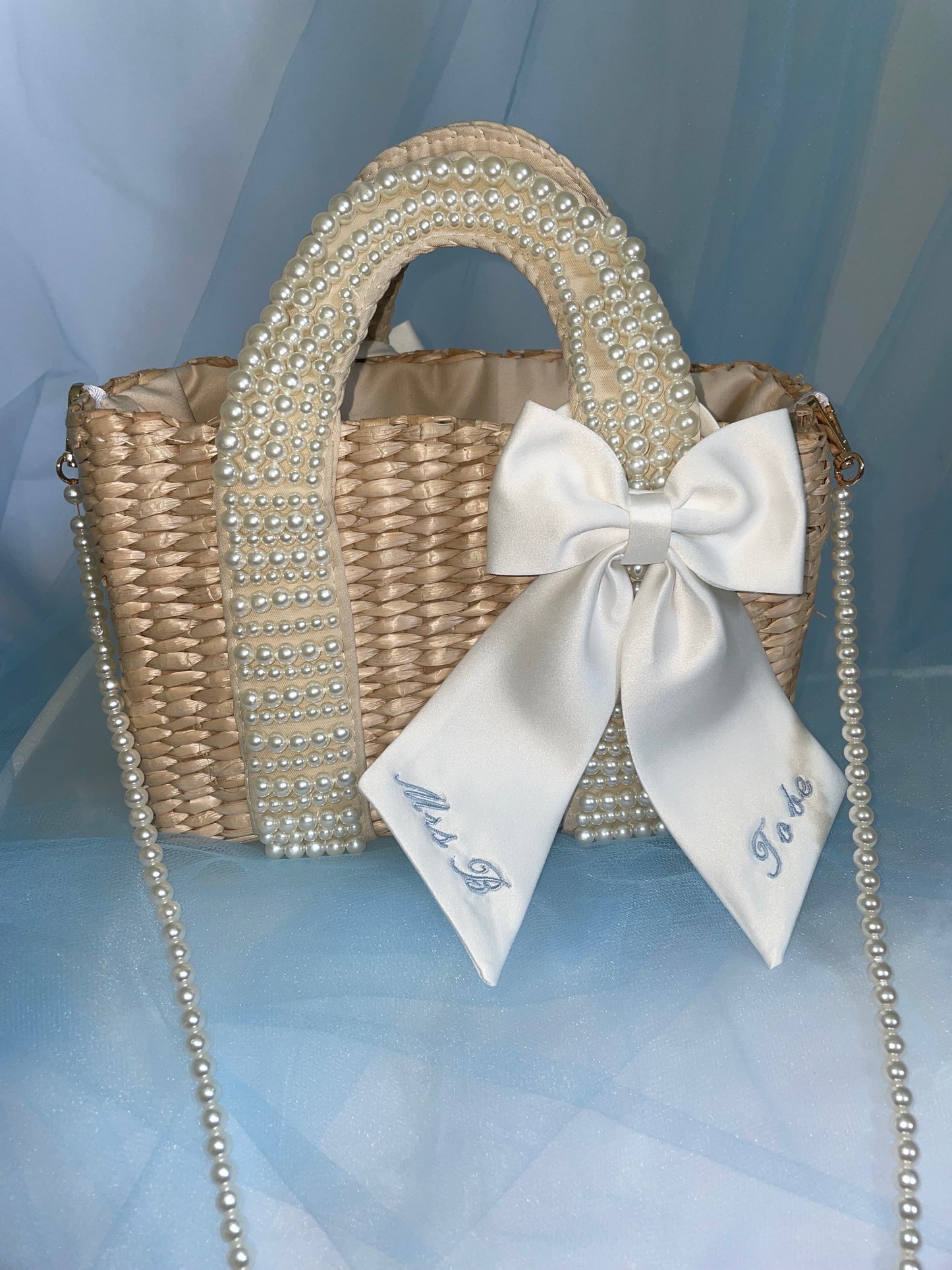 Wicker Bag & Bow