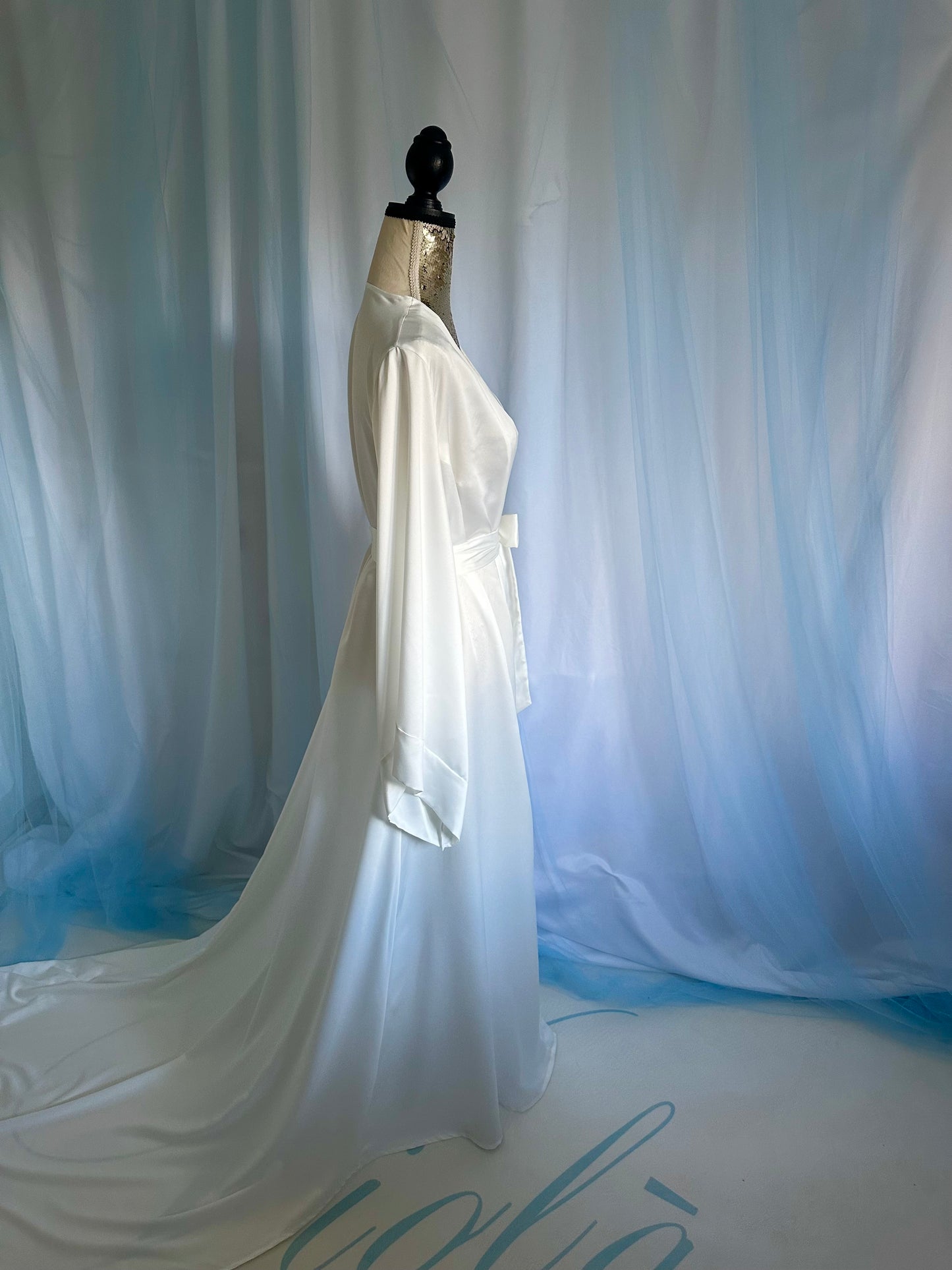 Cotton blend long train gown