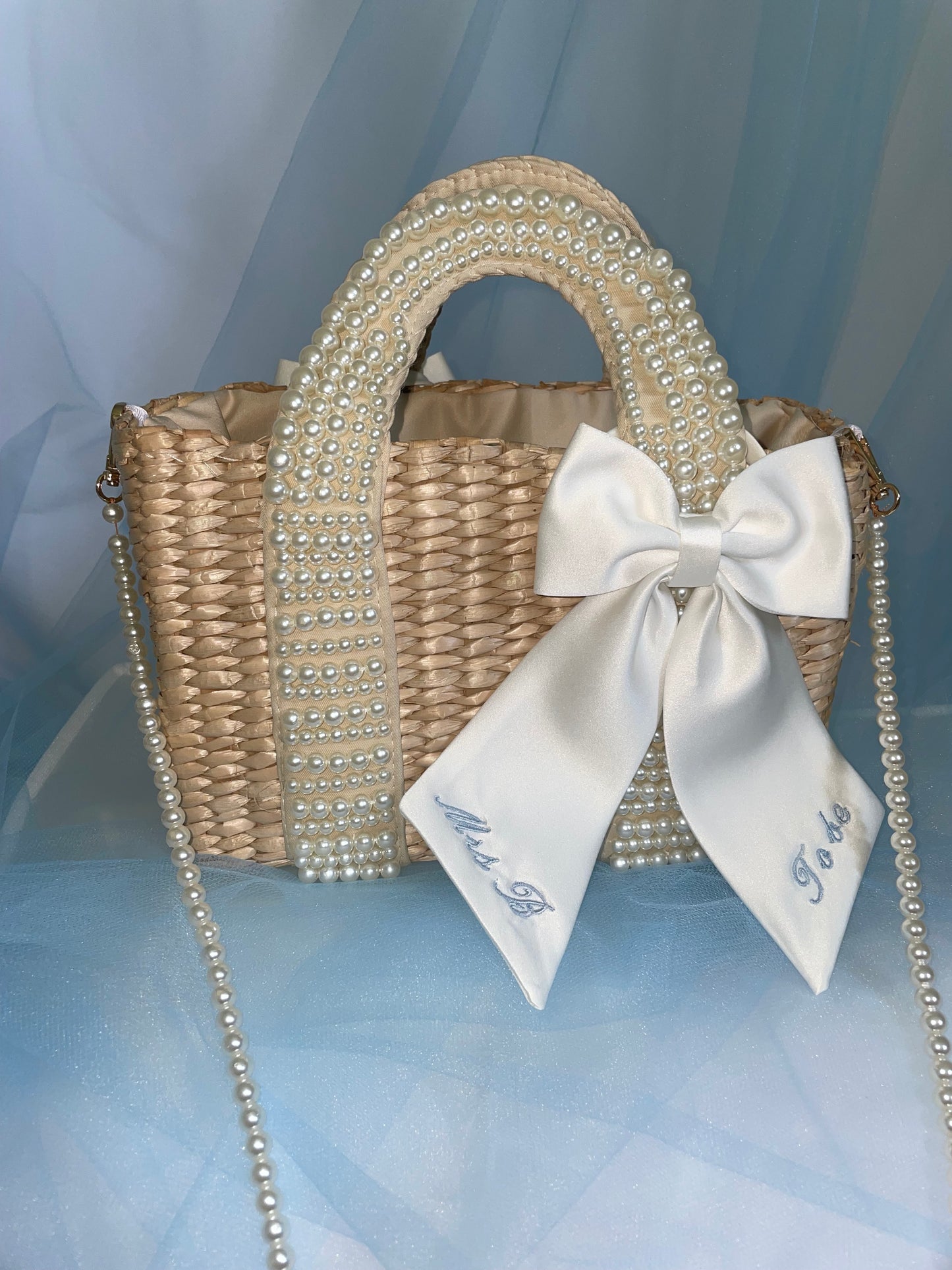 Wicker Bag & Bow
