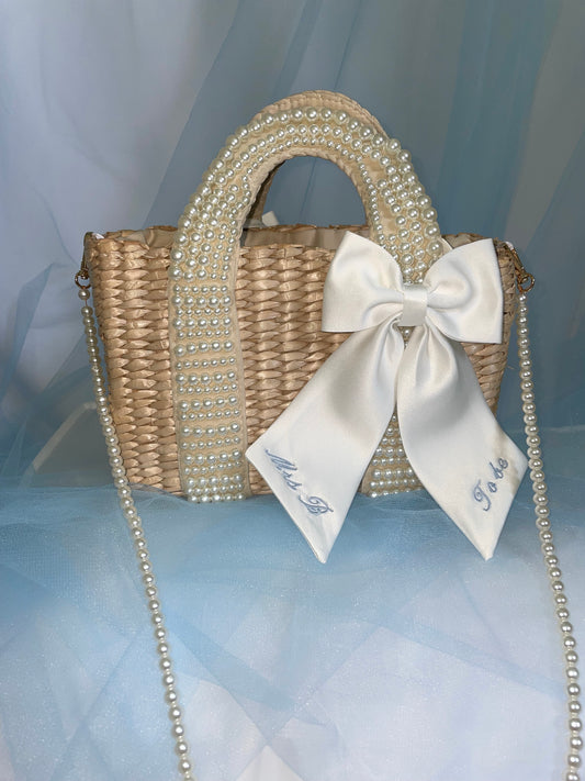 Wicker Bag & Bow